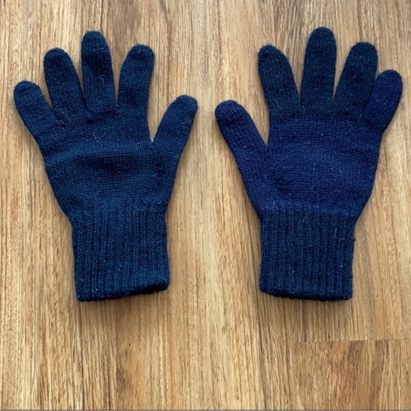 Winter Gloves Unisex Navy Blue Gloves to keep hands warm and protected - Picture 4 of 7